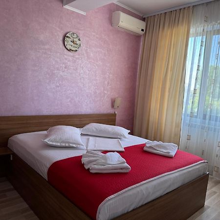 Hotel Mihaela ママイア エクステリア 写真