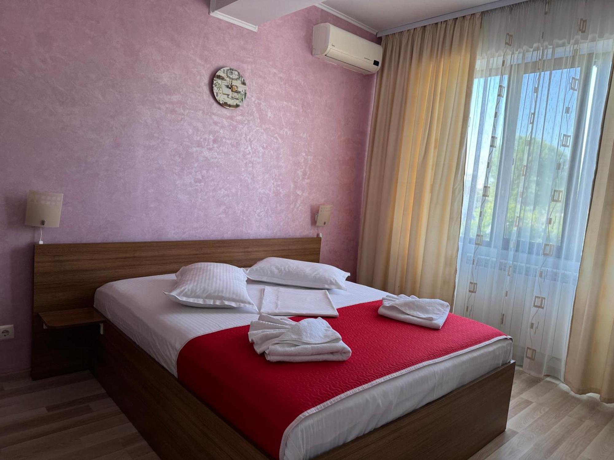 Hotel Mihaela ママイア エクステリア 写真