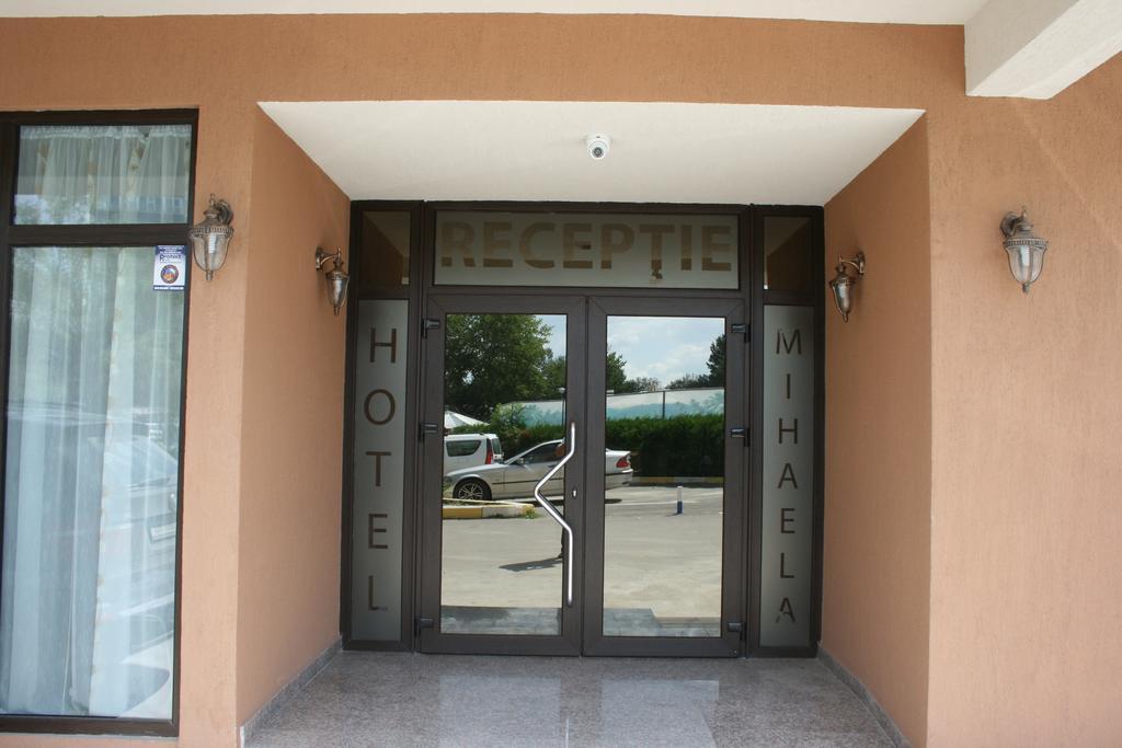 Hotel Mihaela ママイア エクステリア 写真